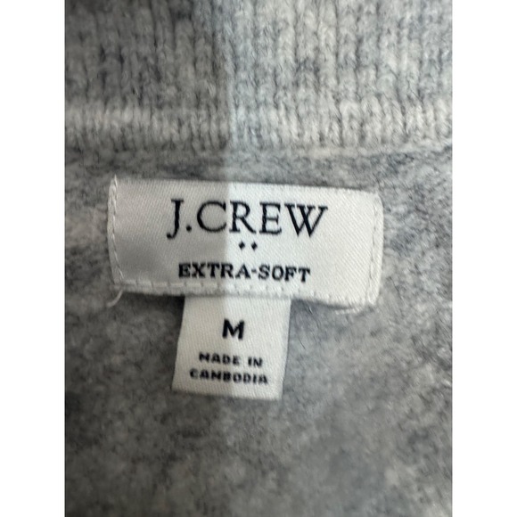 J.‎ Crew Extra Soft Light Gray V Neck Collar Sweater Women's Medium - Picture 4 of 7